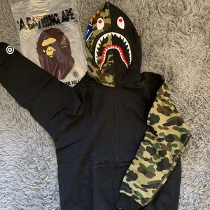 BAPE shark black/camo hoodie (L)